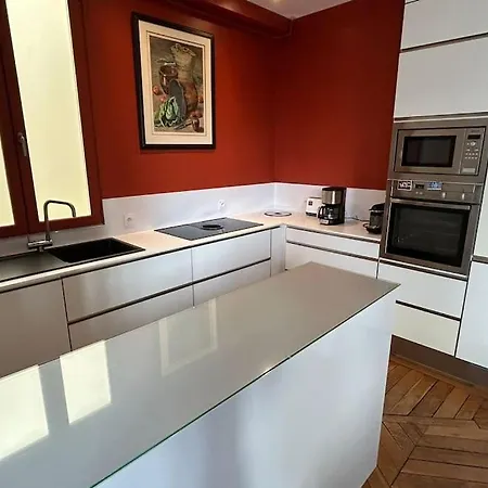 Superbe Appartement-6p Au Coeur Du Marais Parigi